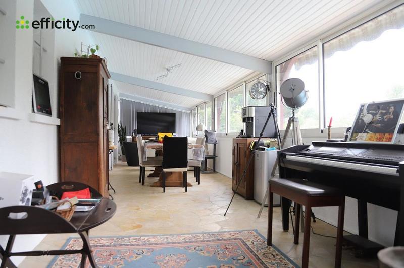 Maison - 200 m² - 6 pièces