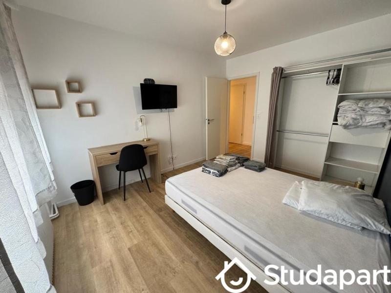 Chambre - 12 m² - 1 pièce