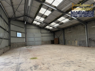 Entrepôt - 460 m²