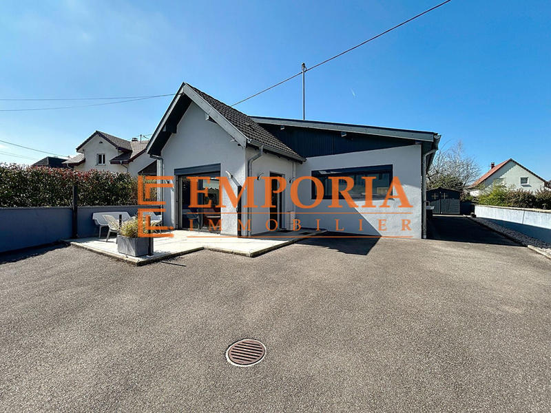 Maison - 94 m² - 5 pièces