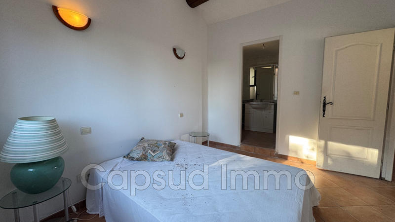 Propriété - 290 m² - 9 pièces