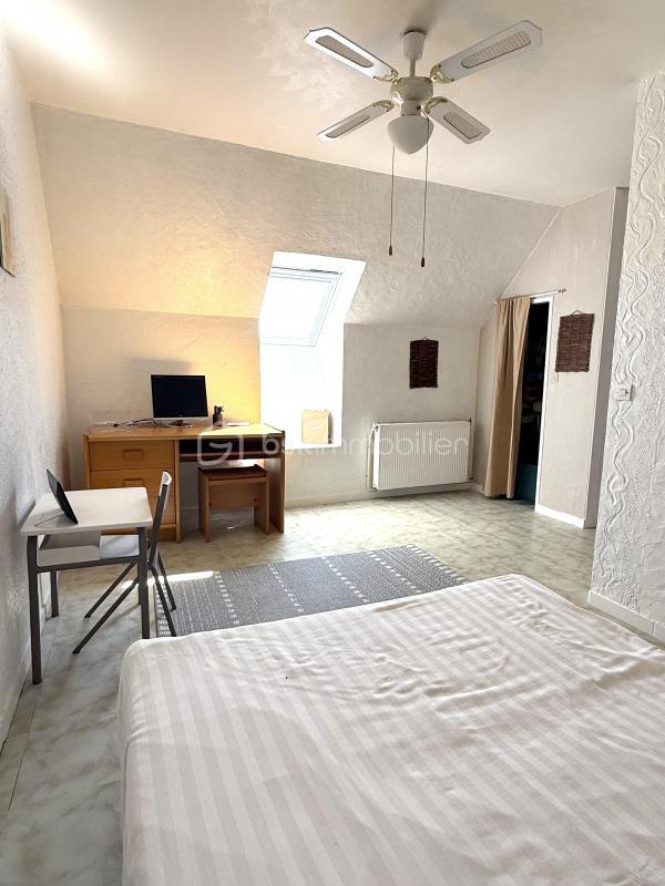 Maison - 140 m² - 8 pièces