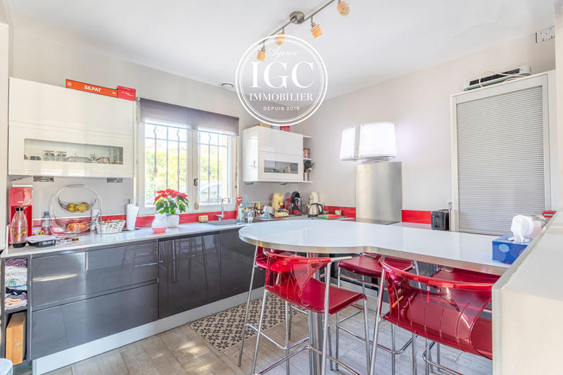 Maison - 172 m² - 5 pièces