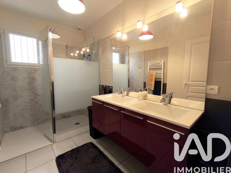 Maison - 97 m² - 5 pièces