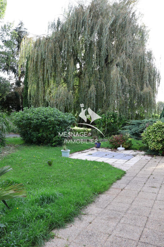 Maison - 280 m² - 8 pièces