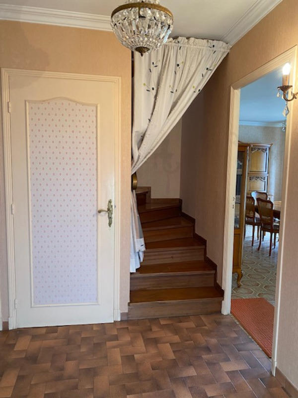 Maison - 140 m² - 7 pièces