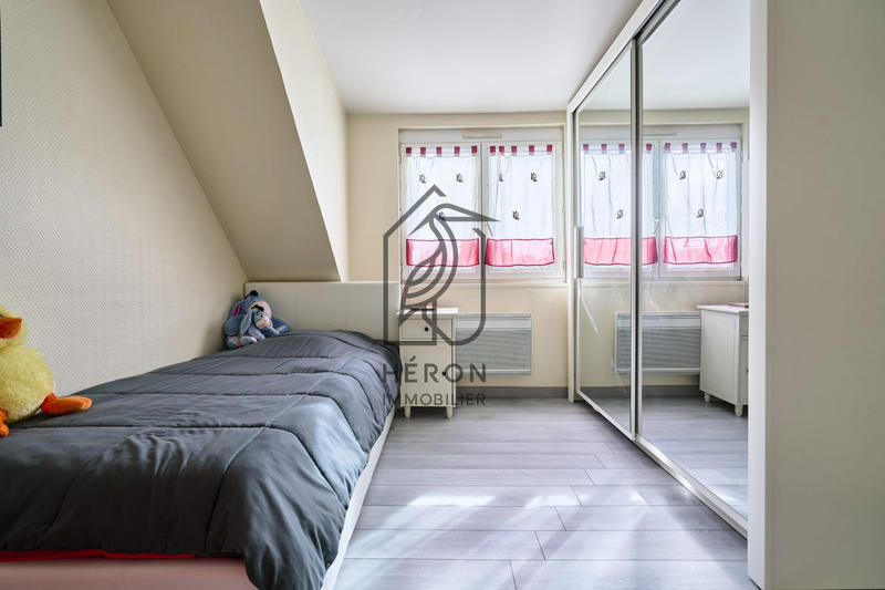 Maison - 104 m² - 5 pièces