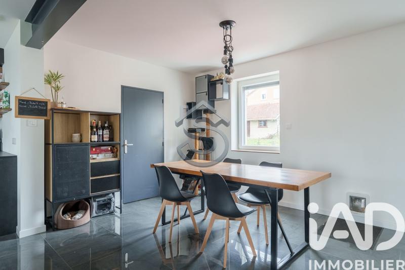 Maison - 90 m² - 4 pièces