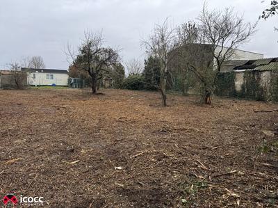 Terrain de loisirs - 914 m²