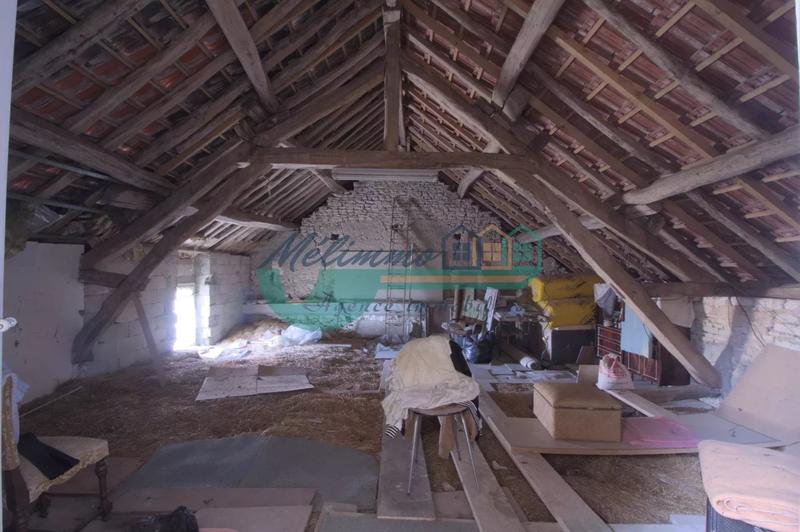 Maison - 93 m² - 7 pièces