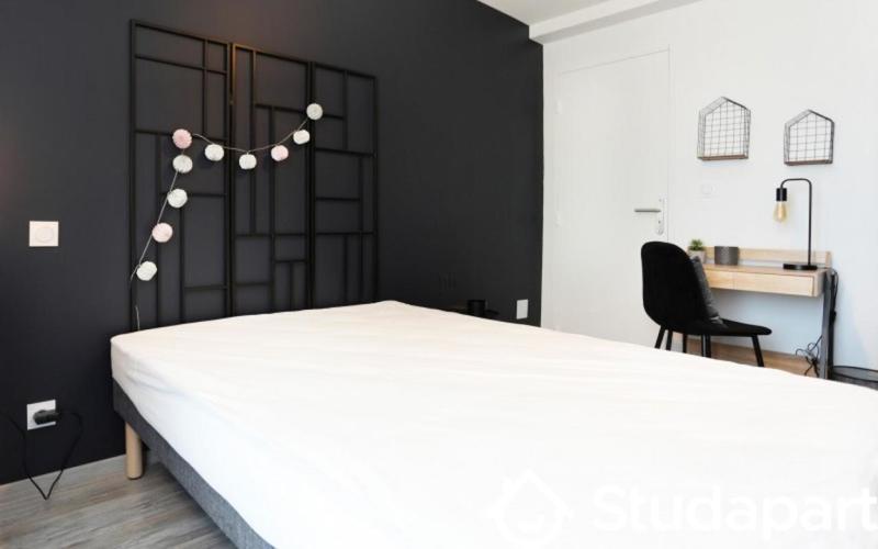 Chambre - 10 m² - 1 pièce