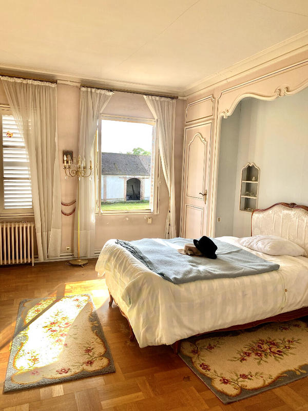 Maison - 280 m² - 9 pièces