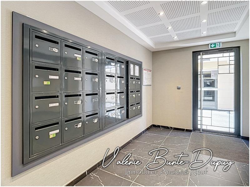 Appartement - 81 m² - 4 pièces