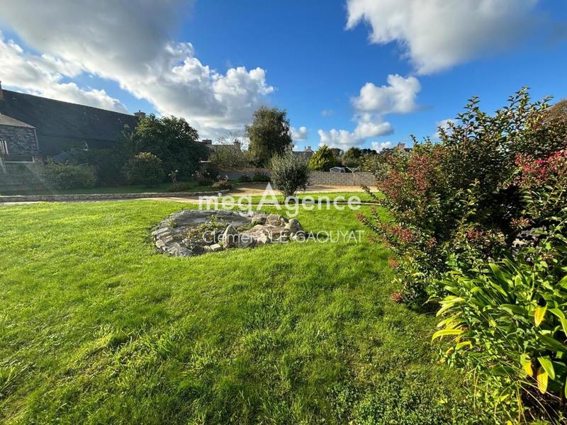 Maison - 198 m² - 10 pièces