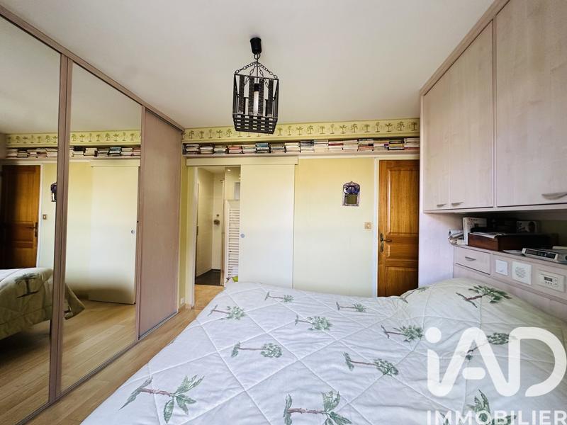 Maison - 167 m² - 9 pièces