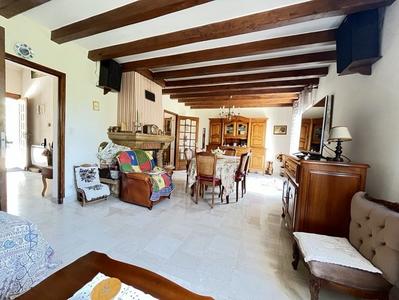 Maison traditionnelle - 157 m² - 7 pièces