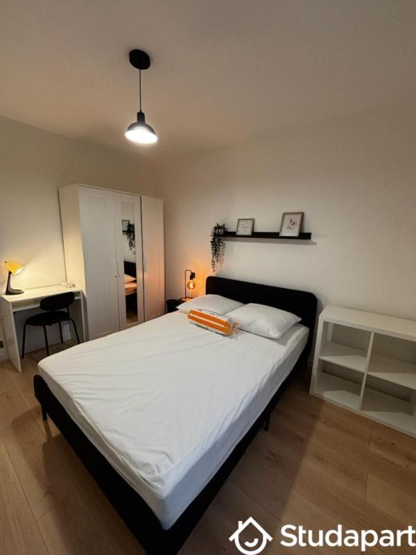 Chambre - 12 m² - 1 pièce
