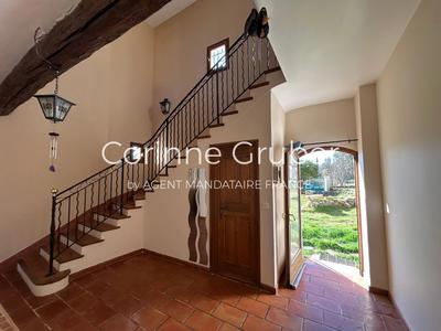 Maison - 237 m² - 11 pièces