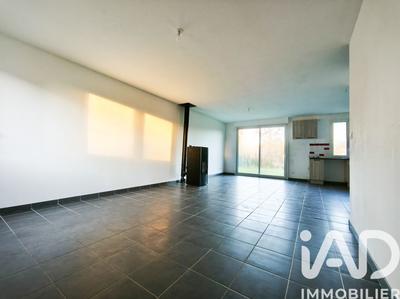 Maison - 84 m² - 5 pièces