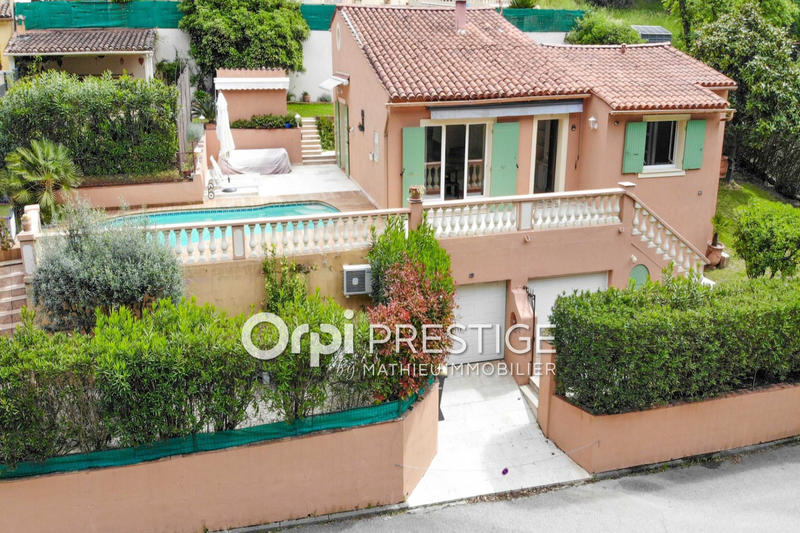 Maison - 145 m² - 5 pièces