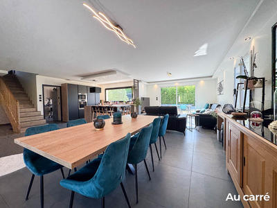 Maison - 151 m² - 7 pièces