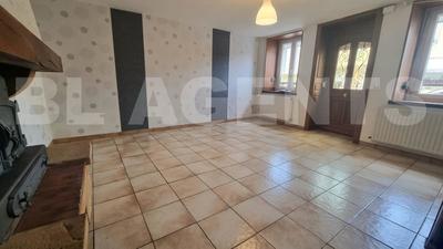 Maison - 93 m² - 4 pièces