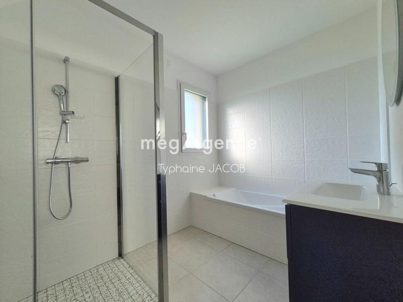 Maison - 92 m² - 4 pièces