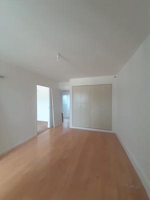 Appartement - 70 m² - 4 pièces