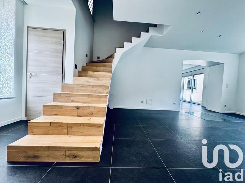 Maison de village - 304 m² - 7 pièces