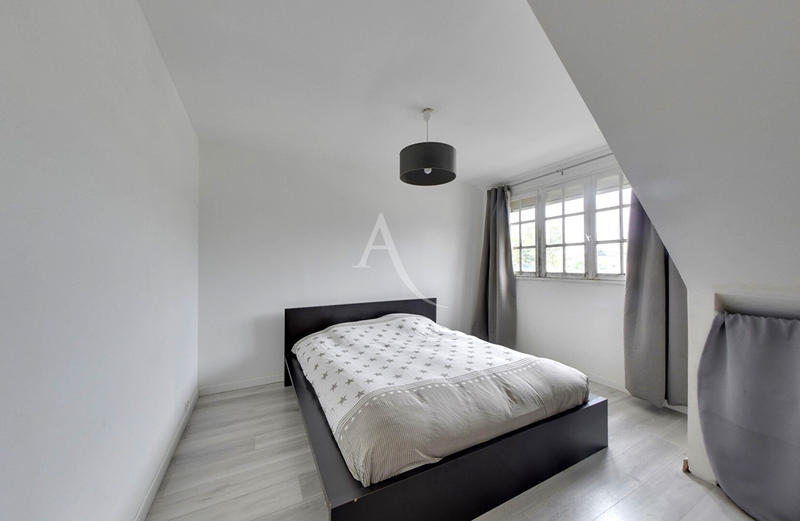 Maison - 103 m² - 5 pièces