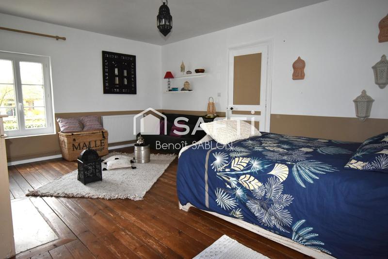 Maison - 157 m² - 7 pièces