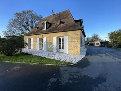 Maison en pierre - 120 m² - 6 pièces