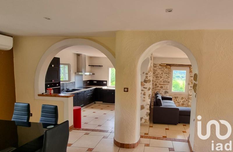 Maison - 93 m² - 4 pièces