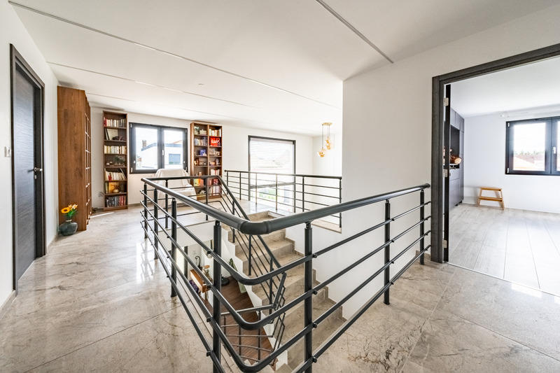 Maison - 168 m² - 6 pièces