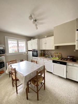 Villa - 107 m² - 6 pièces