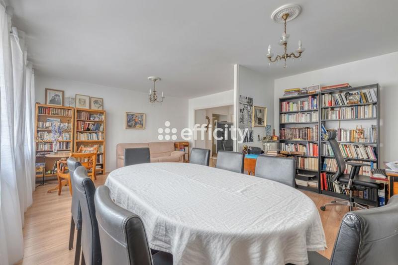 Appartement - 82 m² - 4 pièces