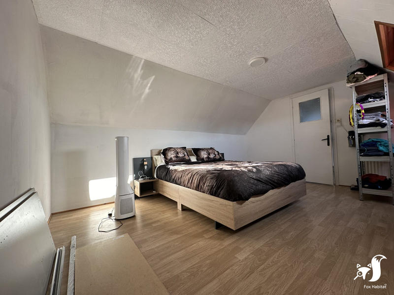 Maison - 90 m² - 5 pièces