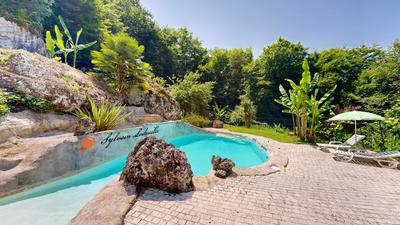 Maison - 231 m² - 10 pièces