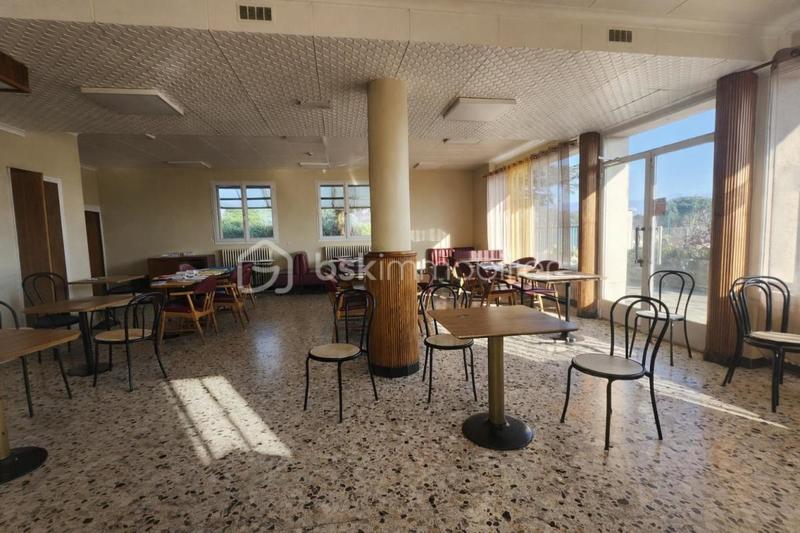 Immeuble - 900 m² - 30 pièces