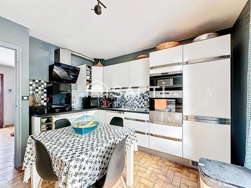 Maison - 144 m² - 6 pièces