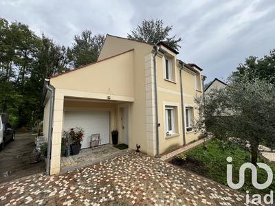 Maison - 142 m² - 5 pièces