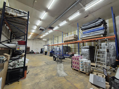 Local commercial - 1 000 m²