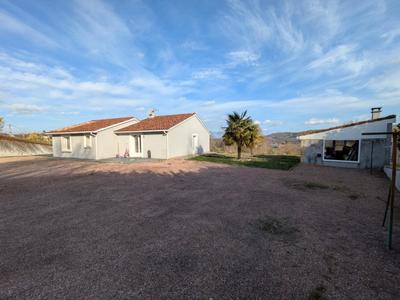 Maison - 102 m² - 4 pièces