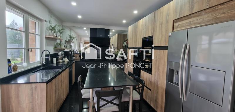 Maison - 147 m² - 7 pièces