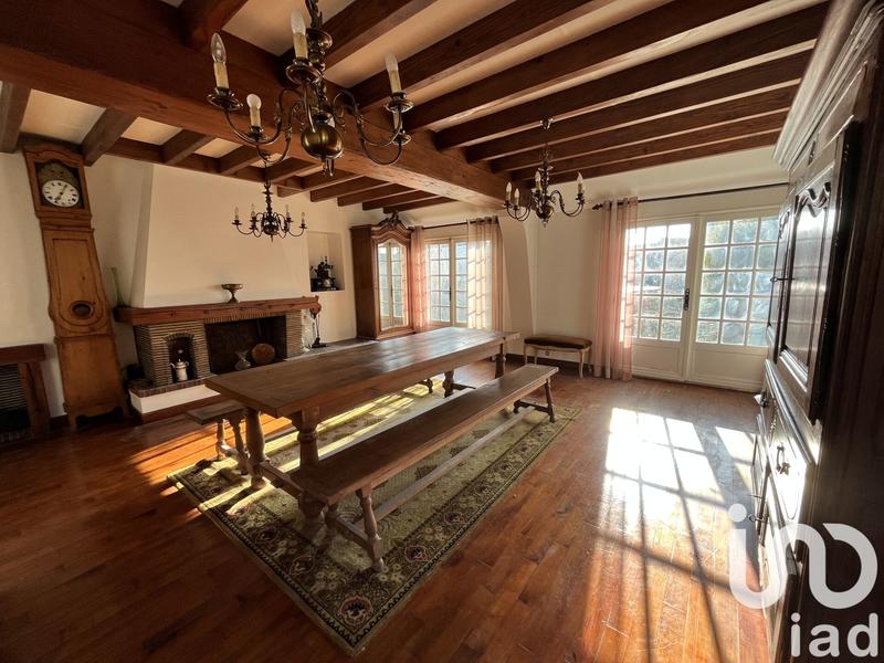 Maison - 190 m² - 8 pièces