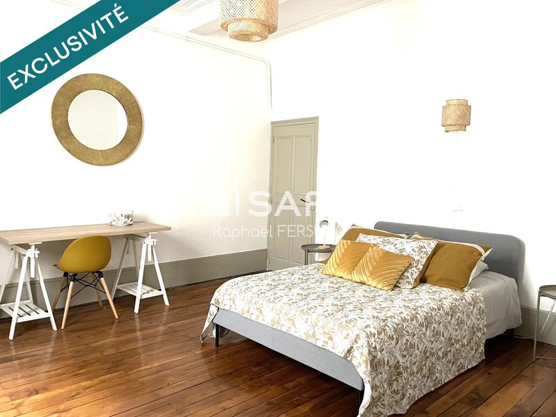 Appartement - 180 m² - 6 pièces