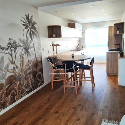 Appartement - 87 m² - 5 pièces