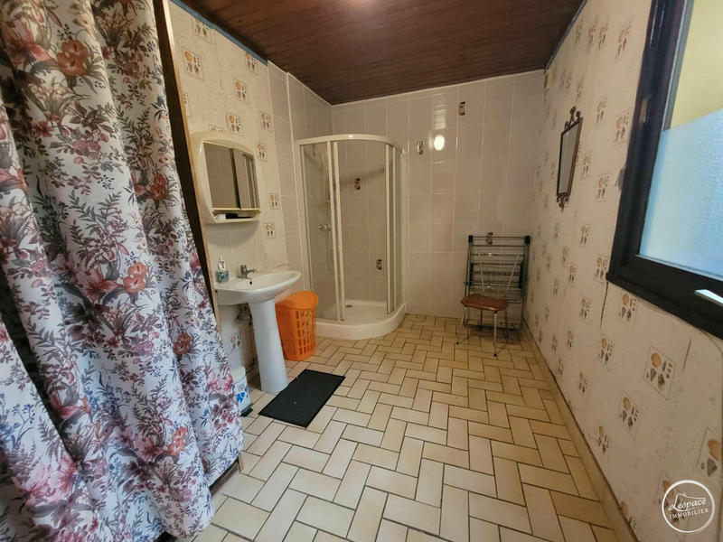 Maison ancienne - 195 m² - 8 pièces