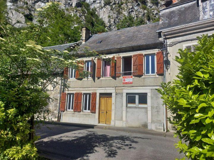 Maison ancienne - 126 m² - 7 pièces