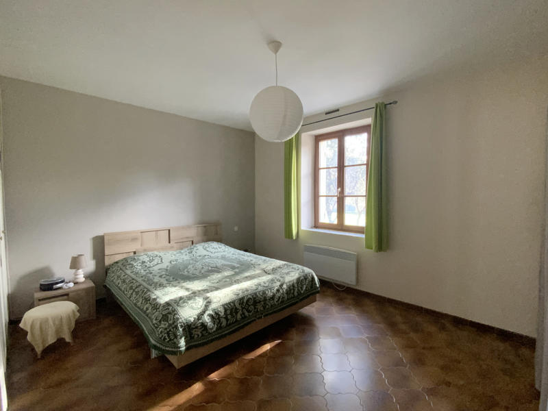 Maison - 202 m² - 8 pièces